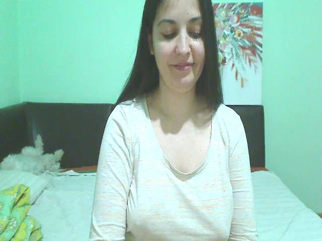 Live sex webcam photo for OneHotty #271346891