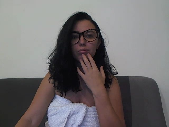 Live sex webcam photo for HotErikka #271349157