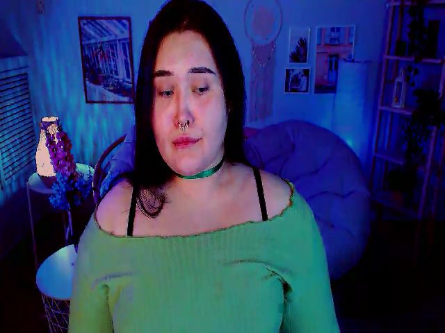 Live sex webcam photo for EsmiraWaild #271359496