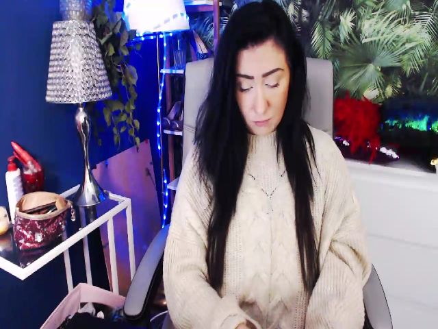 Live sex webcam photo for ColineStyle #271352173