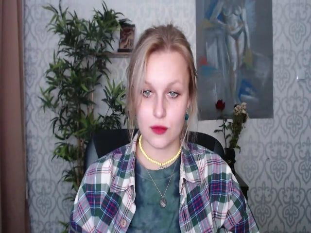 Live sex webcam photo for Dorina_xX #271356077