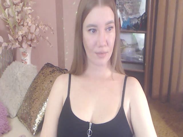 Live sex webcam photo for Kelly7B #271354667