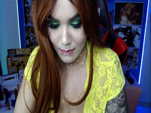 Live sex webcam photo for Kimmy_Vampire #271355795