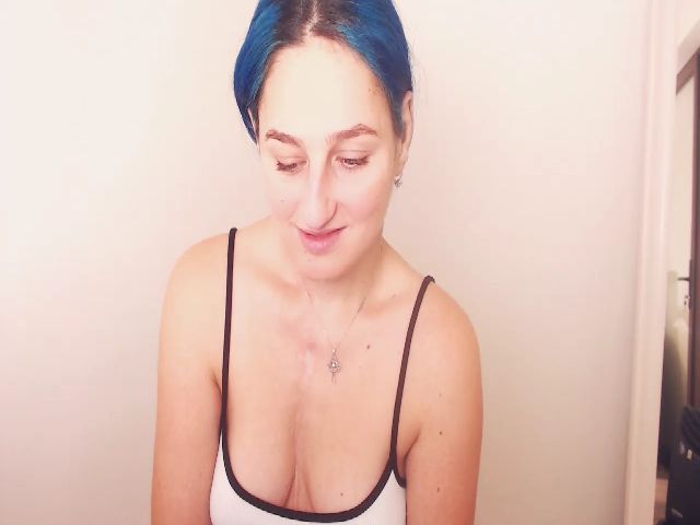 Live sex webcam photo for wetkittycum #271358042