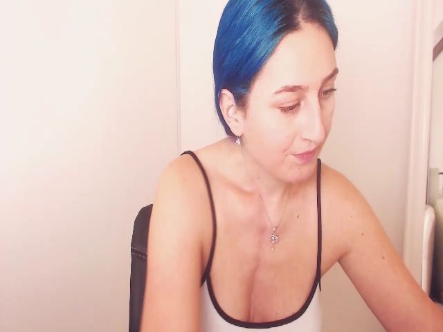 Live sex webcam photo for wetkittycum #271360259