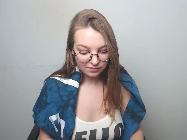 Live sex webcam photo for JettySise #271354246