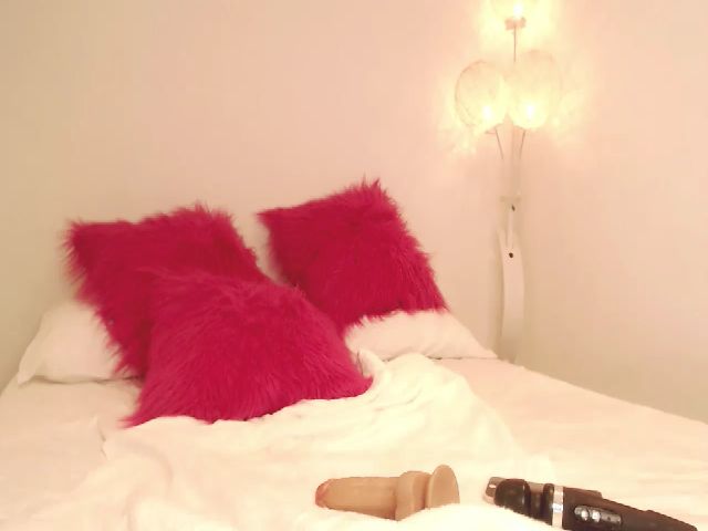 Live sex webcam photo for Rainbow_jenny #271348905