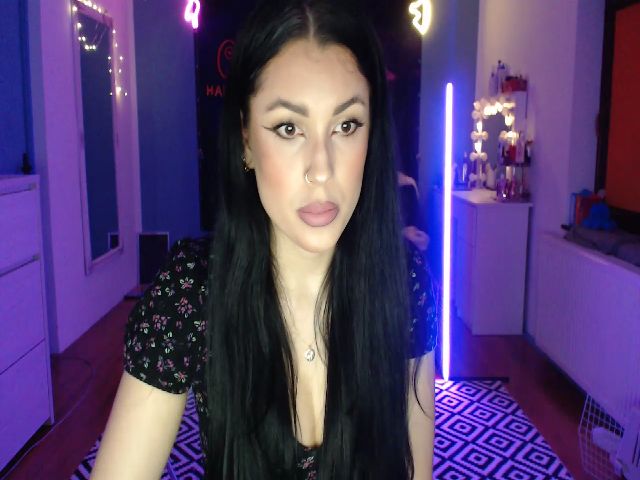 Live sex webcam photo for Conny___ #271359540