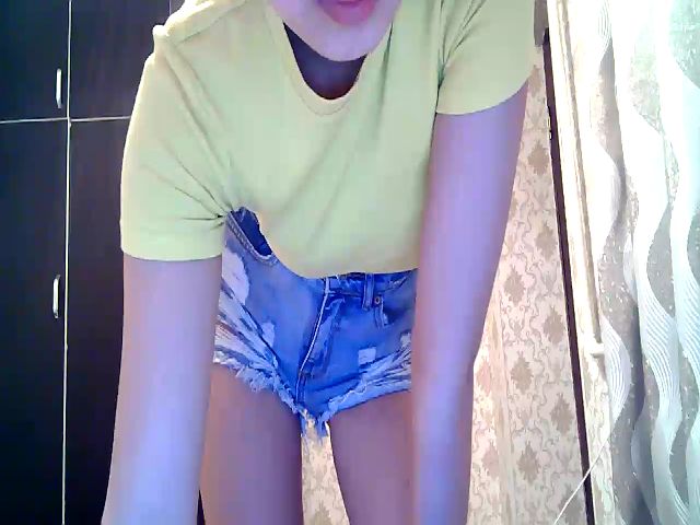 Live sex webcam photo for MissMolly____ #271347023