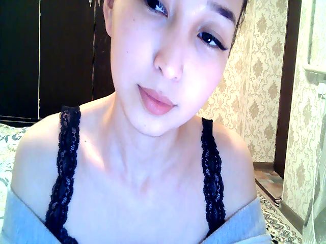 Live sex webcam photo for MissMolly____ #271359367