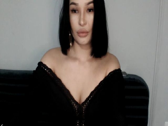 Live sex webcam photo for geisha #271358446