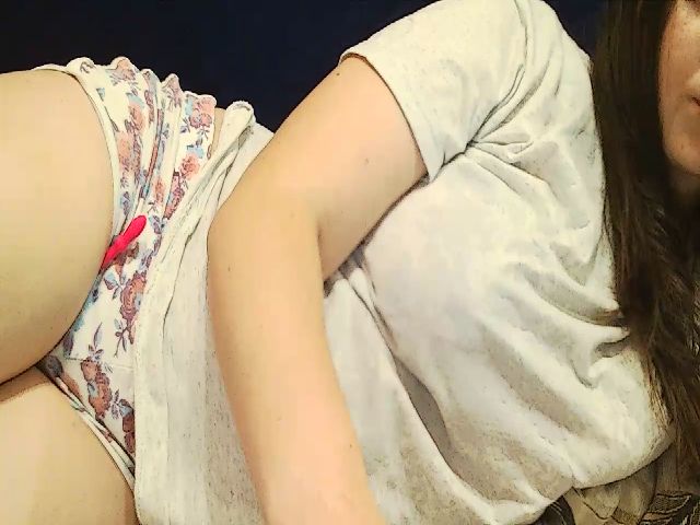 Live sex webcam photo for ChristaRi #271359638