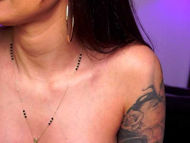 Live sex webcam photo for sinwithme #271350403