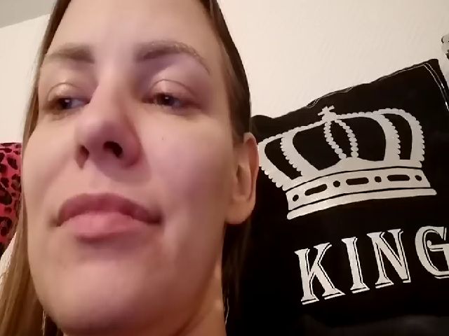 Live sex webcam photo for AnnaDiamond1 #287889230