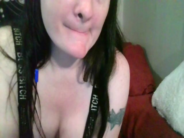 Live sex webcam photo for HarleyStar82 #271348637