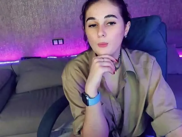 Live sex webcam photo for AmyShyy #271356758