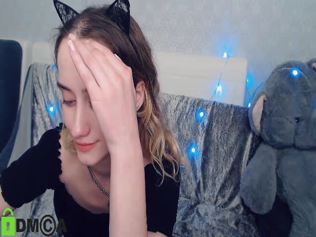 Live sex webcam photo for MelisaKrous #271349025