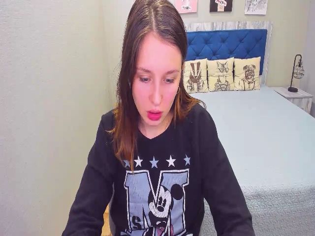 Live sex webcam photo for AudreyPink #271354050