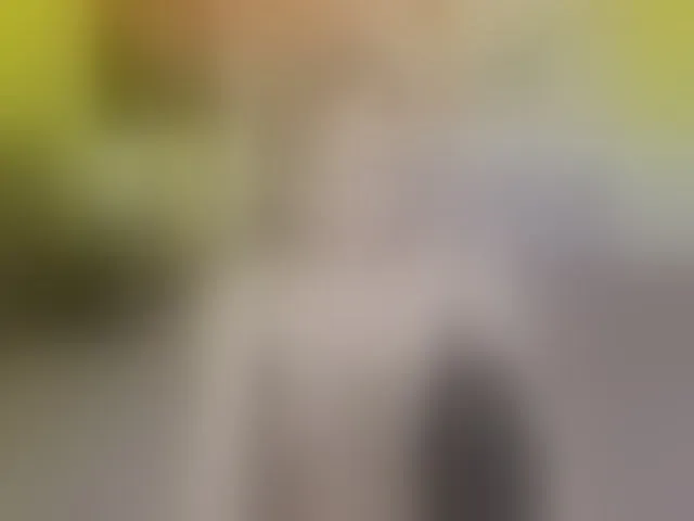 Live sex webcam photo for SqurtyLally69 #271356761