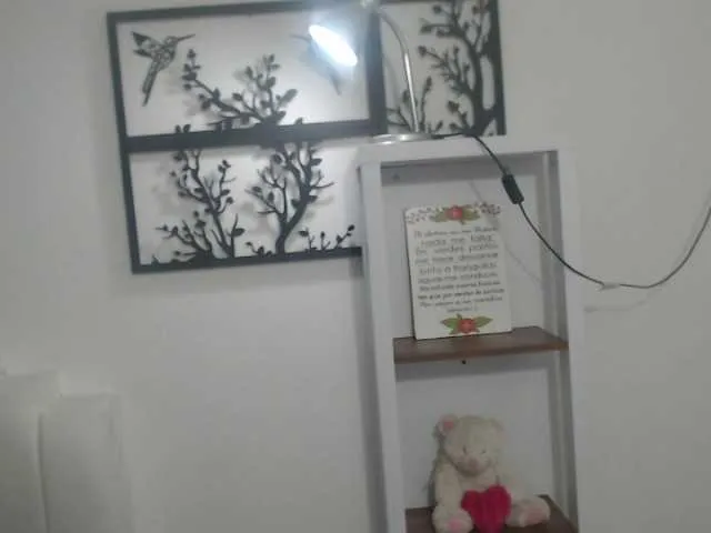 Live sex webcam photo for Sophie-Tomms #271353771