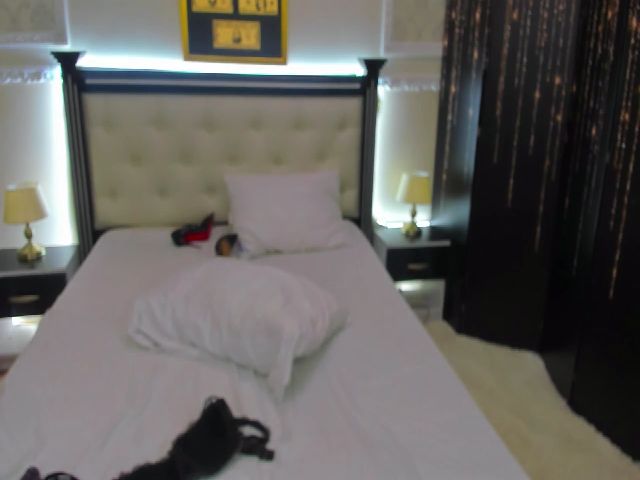 Live sex webcam photo for SofiaJoys #271348260