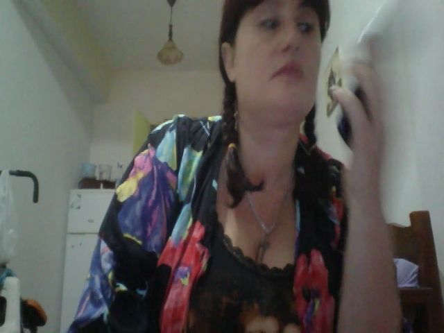 Live sex webcam photo for sloppymilf #271351699