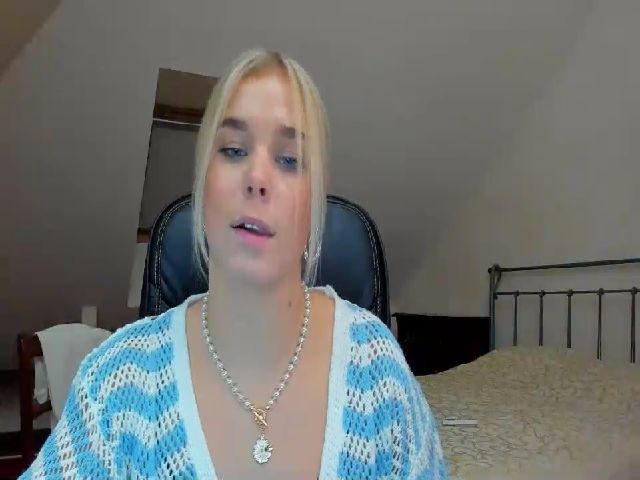 Live sex webcam photo for Merli_Lovely #271355180