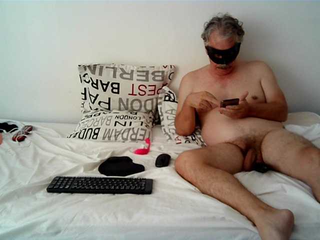 Live sex webcam photo for MatureWild #271356730