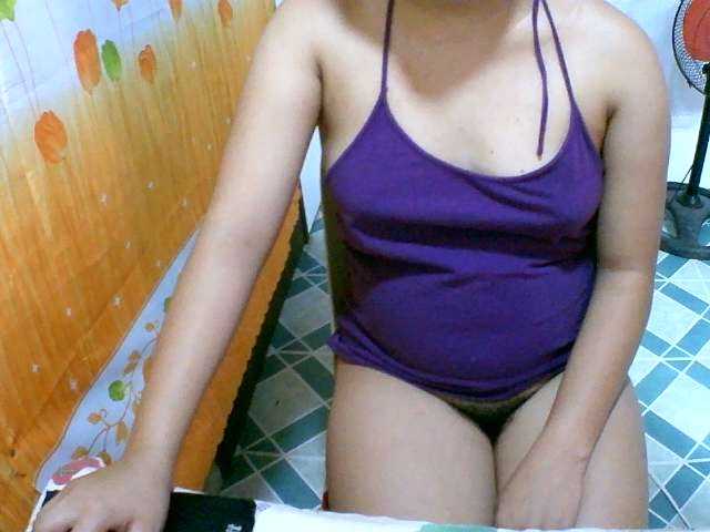 Live sex webcam photo for wildsexykitty #271347374