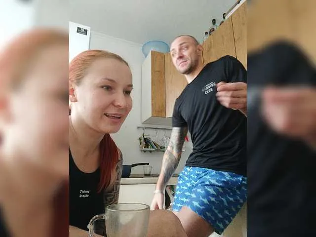 Live sex webcam photo for DeliciousGirl #271352633