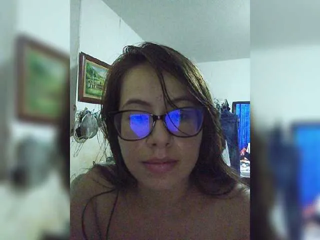 Live sex webcam photo for AliciaKennet #271372688
