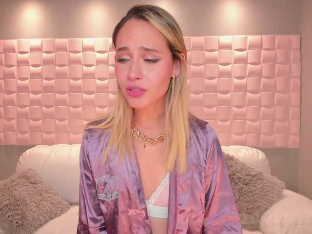 Live sex webcam photo for IbizaX #271360940