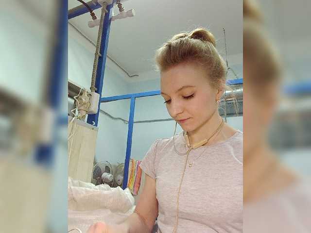 Live sex webcam photo for Anesteishen #271364711