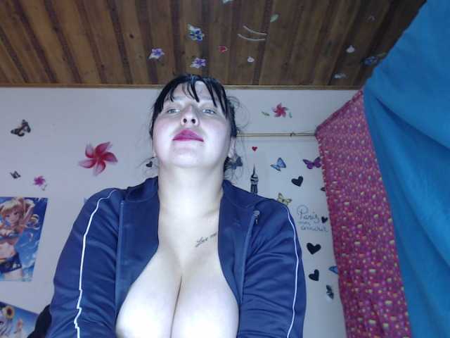 Live sex webcam photo for sexy-hot #271373433