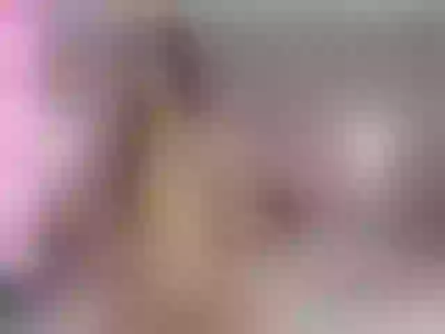 Live sex webcam photo for shantal20 #271368636