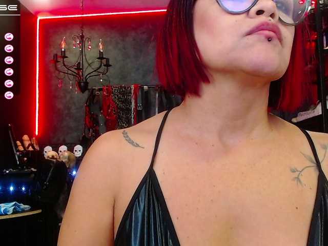 Live sex webcam photo for AlexaRossex #271368778