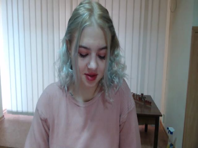 Live sex webcam photo for KalipsoHun #271366449