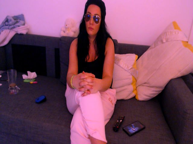 Live sex webcam photo for Isabeladoll #271367312