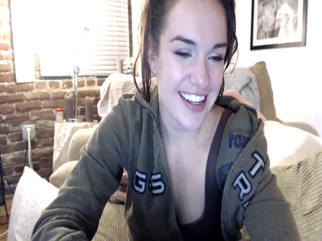 Live sex webcam photo for BunnyNextDoor #271362472