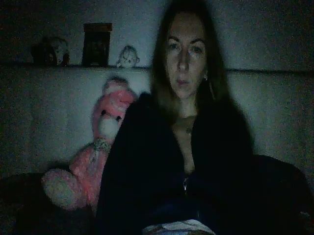 Live sex webcam photo for CheelyWilly #271375534