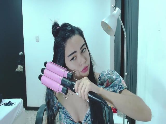 Live sex webcam photo for ShenLong3 #271374997