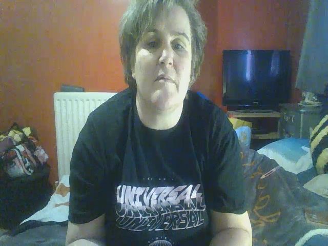 Live sex webcam photo for YUMMYMUMMY39 #271369107