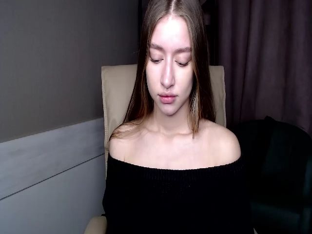 Live sex webcam photo for SerenaNude #271364208