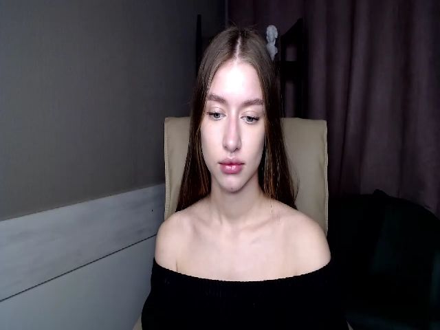 Live sex webcam photo for SerenaNude #271364467