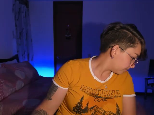 Live sex webcam photo for SalemJimenez #271365951