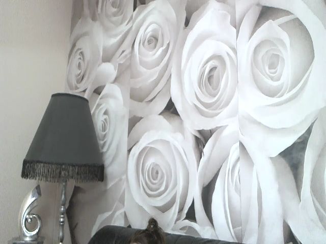 Live sex webcam photo for MatureKate1 #271374125