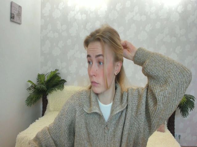 Live sex webcam photo for MissisRexa #271369694