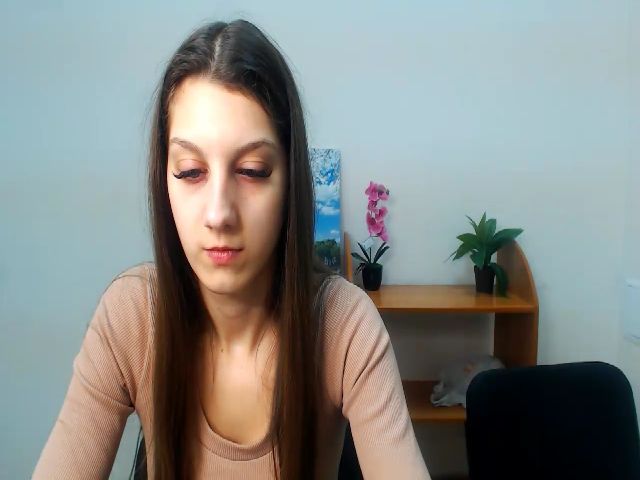 Live sex webcam photo for LadyMillionne #271365809