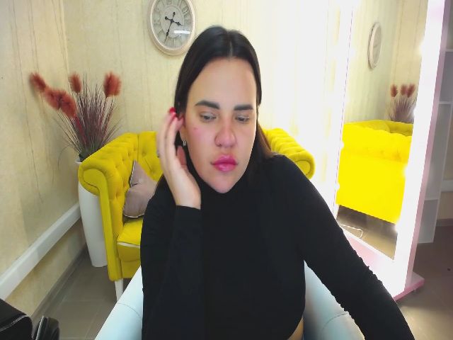 Live sex webcam photo for MS_Steele #271366773