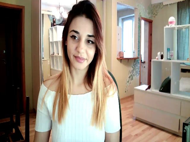 Live sex webcam photo for Lexy_hott #271367166